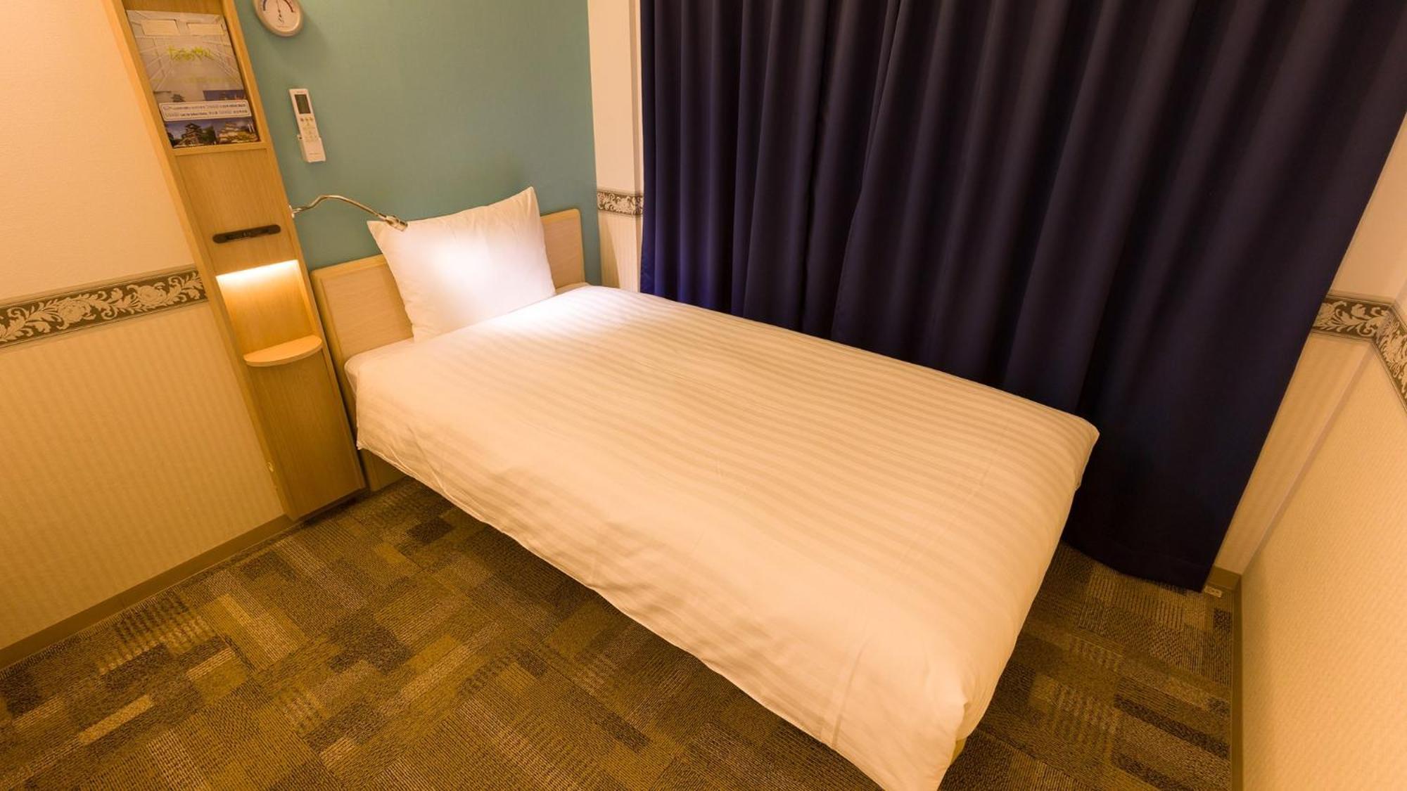 Toyoko Inn Saitama Misato Ekimae Oda fotoğraf